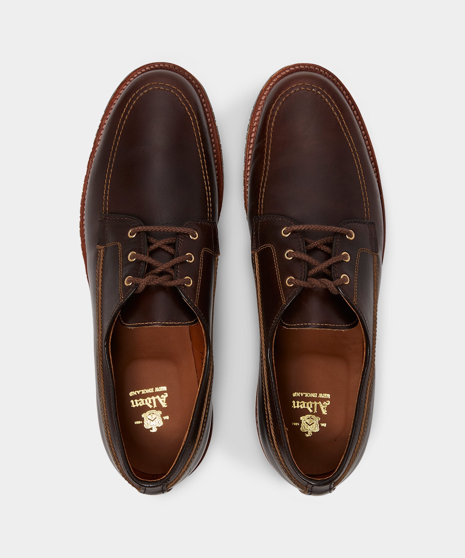 Alden Mocc Toe Leather Blucher